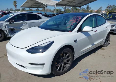 2022 Tesla Model 3 Rear-Wheel Drive из США, поврежденный, VIN 5YJ3E1EA5NF251126